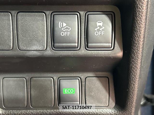 Nissan X-TRAIL 2015-05 8816081-6