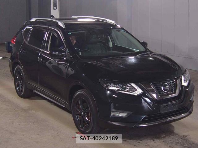 Nissan X-TRAIL 2022-04 8816122-0