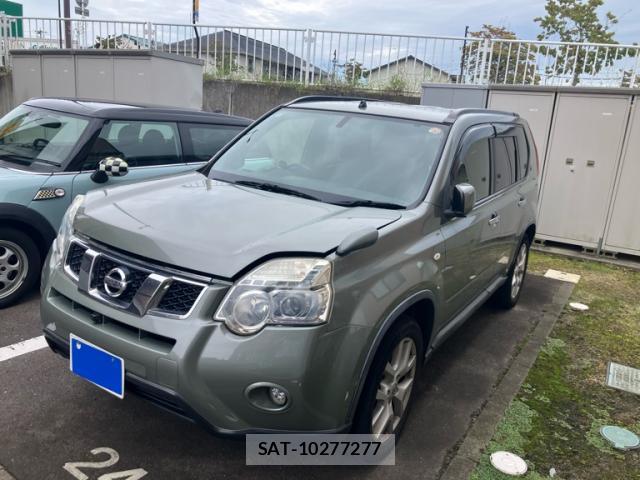 Nissan X-TRAIL 2012-08 8816338-0