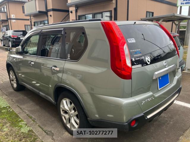 Nissan X-TRAIL 2012-08 8816338-12