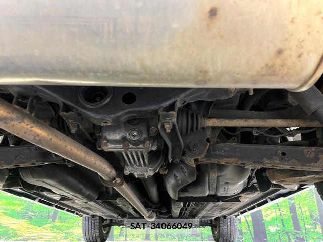 Nissan X-TRAIL 2015-01 8816416-19