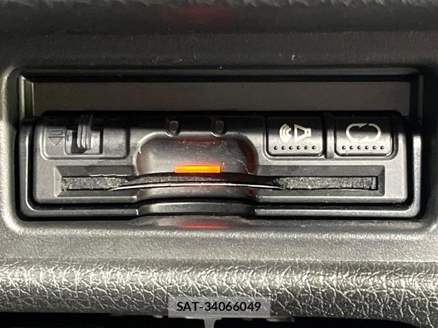 Nissan X-TRAIL 2015-01 8816416-7