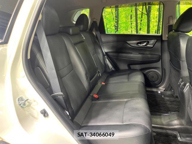 Nissan X-TRAIL 2015-01 8816416-9