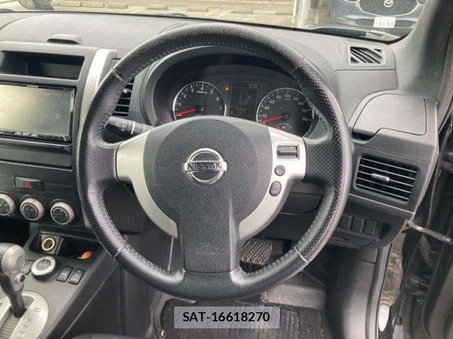 Nissan X-TRAIL 2013-10 8816519-10