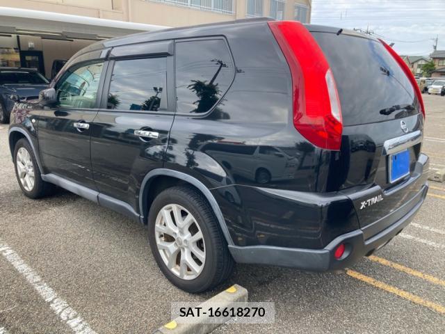 Nissan X-TRAIL 2013-10 8816519-12
