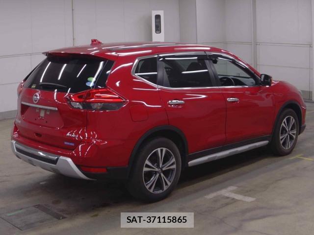 Nissan X-TRAIL 2019-05 8816605-1