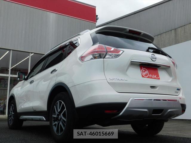 Nissan X-TRAIL 2015-09 8817054-14