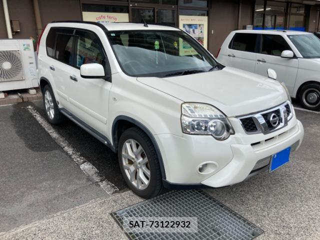 Nissan X-TRAIL 2013-09 8817150-1