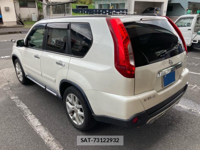Nissan X-TRAIL 2013-09 8817150-13