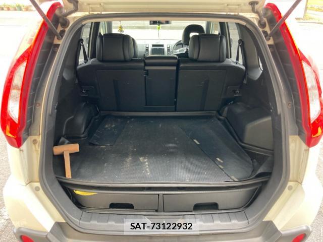 Nissan X-TRAIL 2013-09 8817150-9