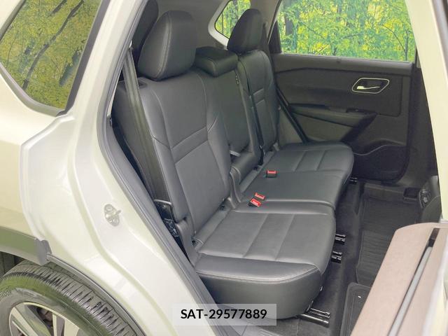 Nissan X-TRAIL 2023-11 8817160-8