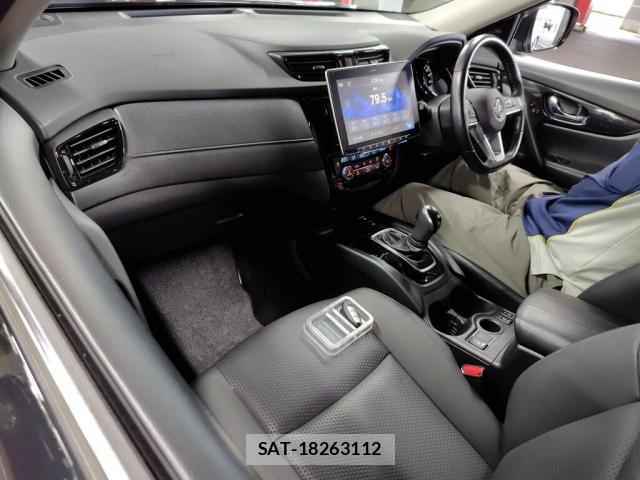 Nissan X-TRAIL 2021-02 8817171-2