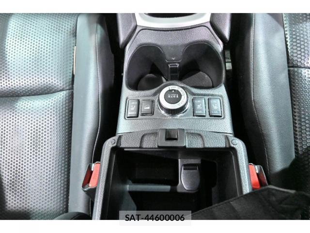 Nissan X-TRAIL 2020-05 8817355-5