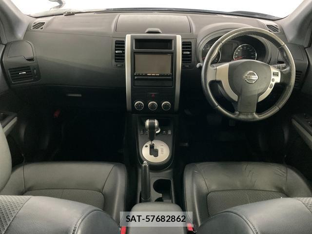 Nissan X-TRAIL 2013-08 8817400-11