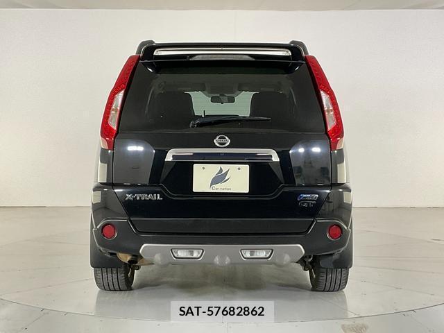 Nissan X-TRAIL 2013-08 8817400-5