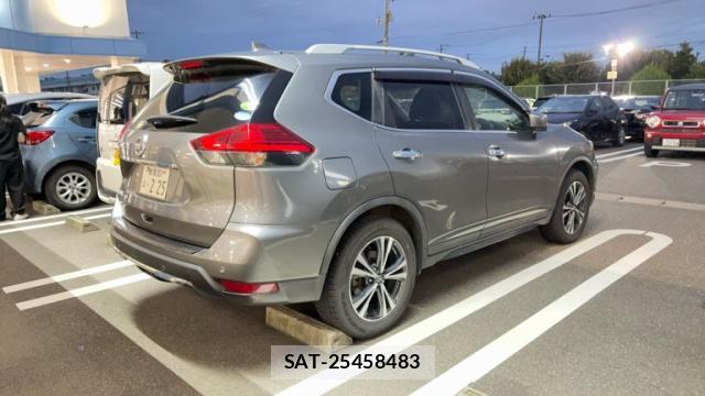 Nissan X-TRAIL 2019-01 8817717-2