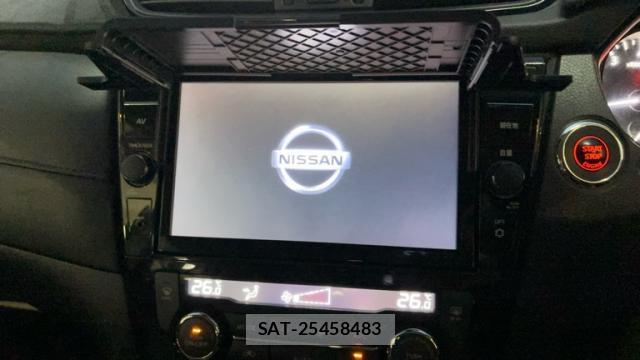 Nissan X-TRAIL 2019-01 8817717-6