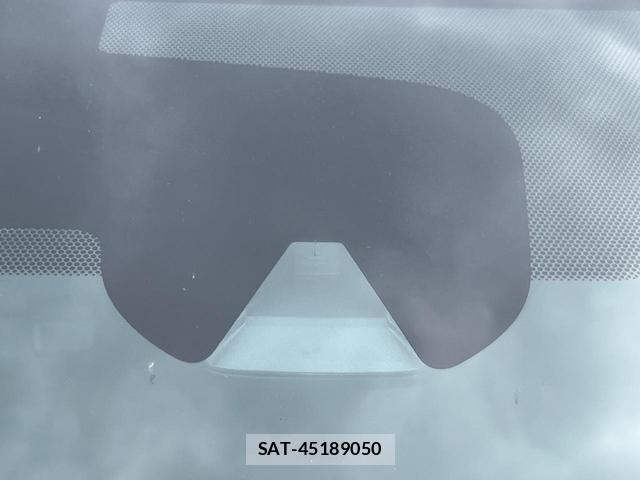 Nissan X-TRAIL 2015-09 8817818-4
