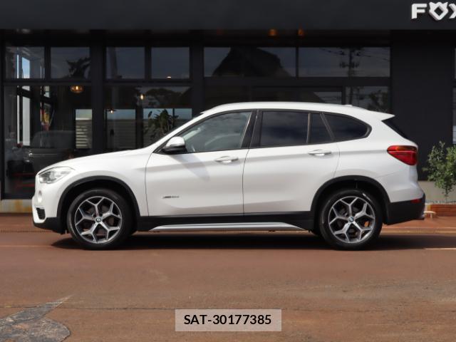 Bmw X1 2017-09 8812118-2