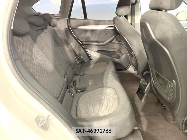 Bmw X1 2018-03 8814813-10