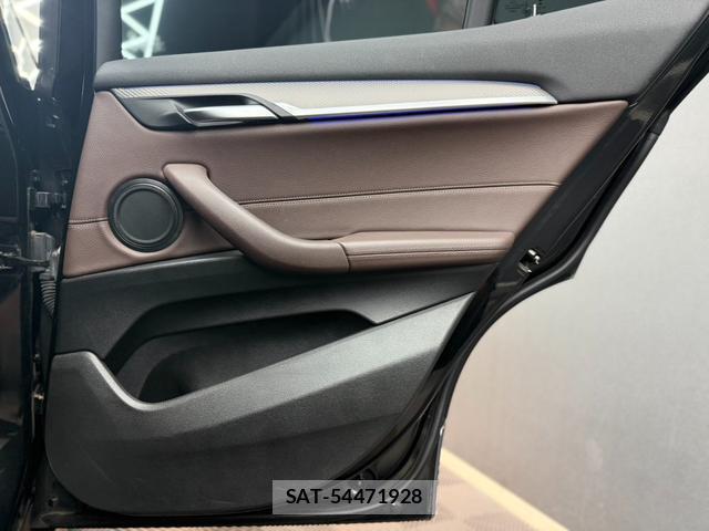 Bmw X2 2018-06 8817426-14