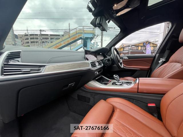 Bmw X7 2020-12 8814641-1