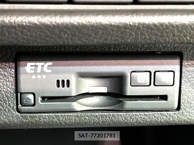 Suzuki X BEE 2020-06 8812867-6