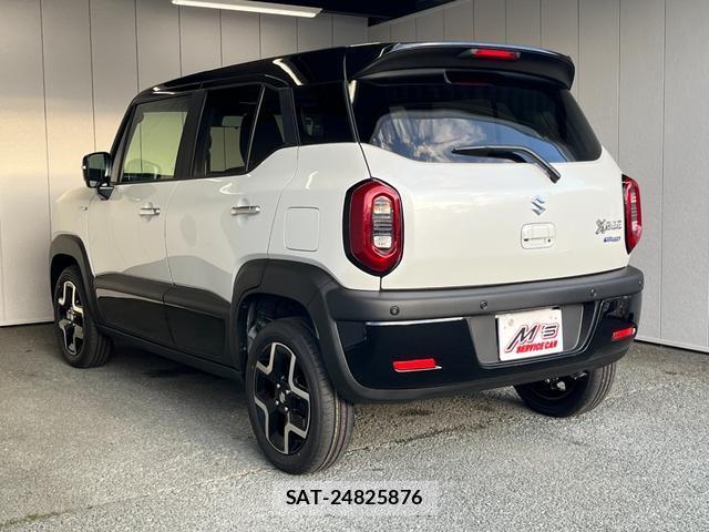 Suzuki X BEE 2026-08 8814270-3