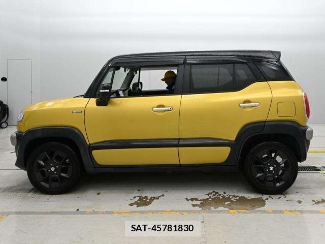 Suzuki X BEE 2018-01 8815394-11