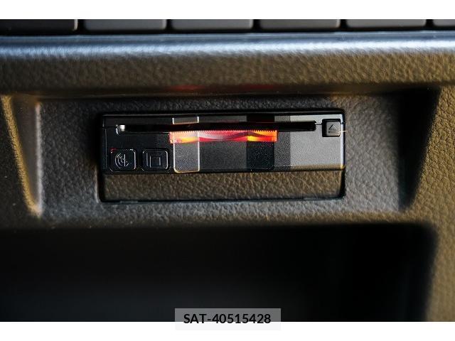 Suzuki X BEE 2018-06 8817285-11