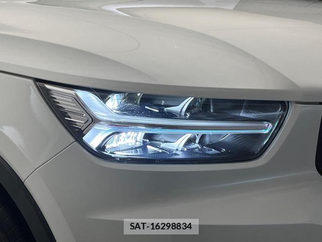 Volvo XC40 2021-08 8812146-14