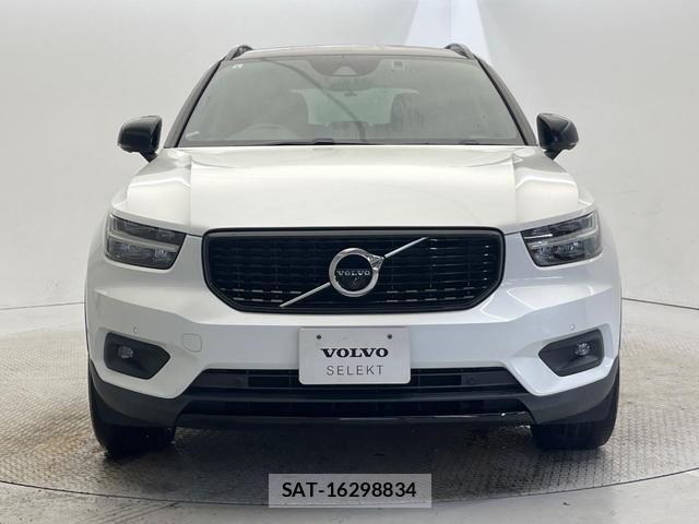 Volvo XC40 2021-08 8812146-16