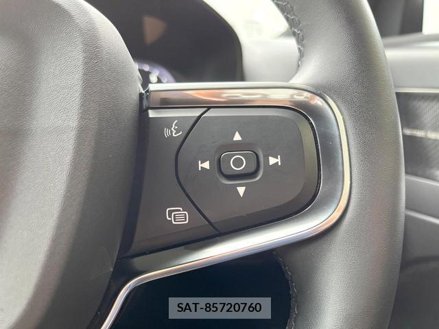 Volvo XC40 2022-01 8812148-12