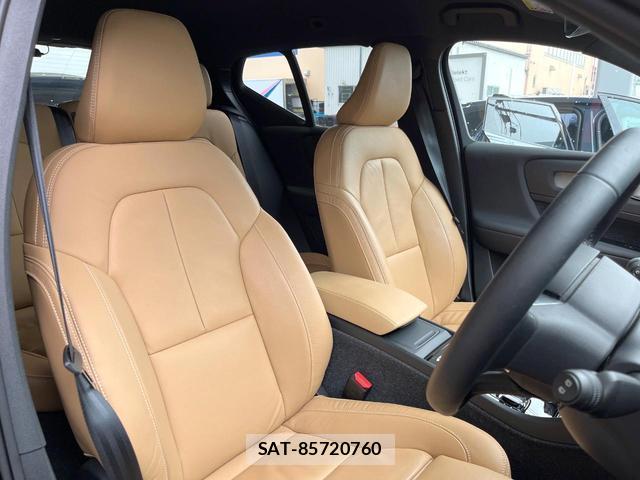 Volvo XC40 2022-01 8812148-13