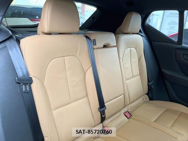 Volvo XC40 2022-01 8812148-14