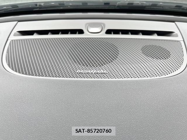 Volvo XC40 2022-01 8812148-4