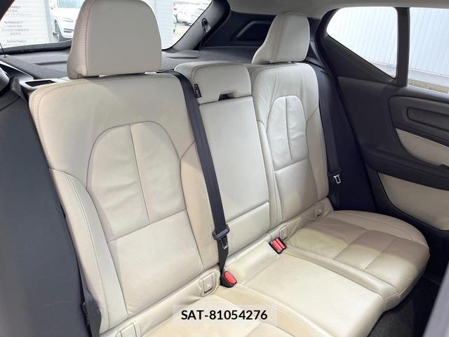 Volvo XC40 2021-12 8812152-15