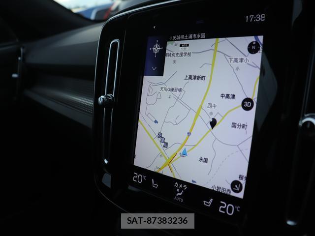 Volvo XC40 2019-03 8812162-17