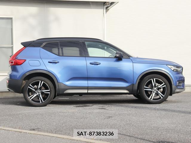Volvo XC40 2019-03 8812162-6