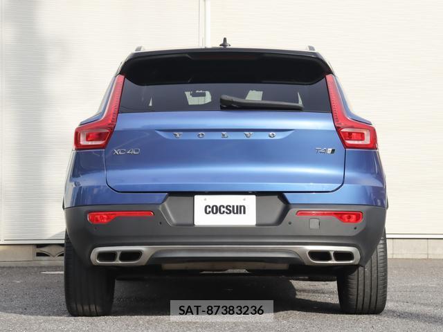 Volvo XC40 2019-03 8812162-8