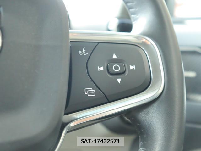 Volvo XC40 2018-11 8812168-14