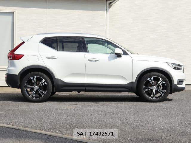 Volvo XC40 2018-11 8812168-6