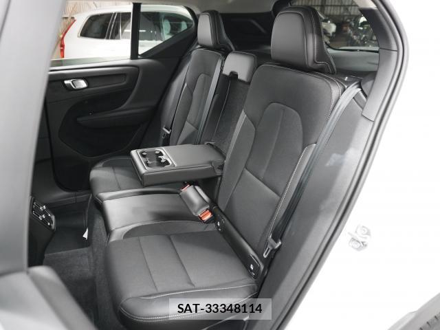 Volvo XC40 2019-11 8812947-13