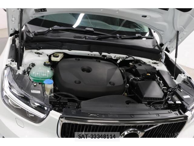 Volvo XC40 2019-11 8812947-16
