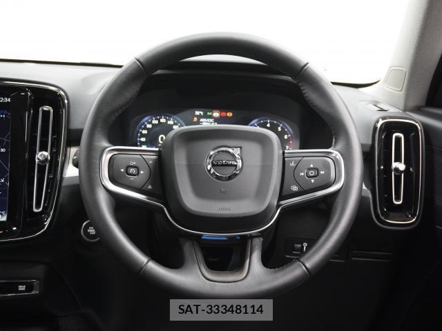 Volvo XC40 2019-11 8812947-3