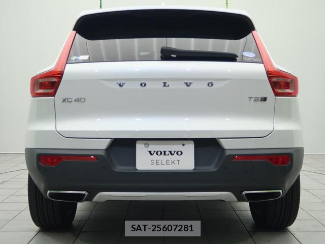 Volvo XC40 2020-09 8813223-16
