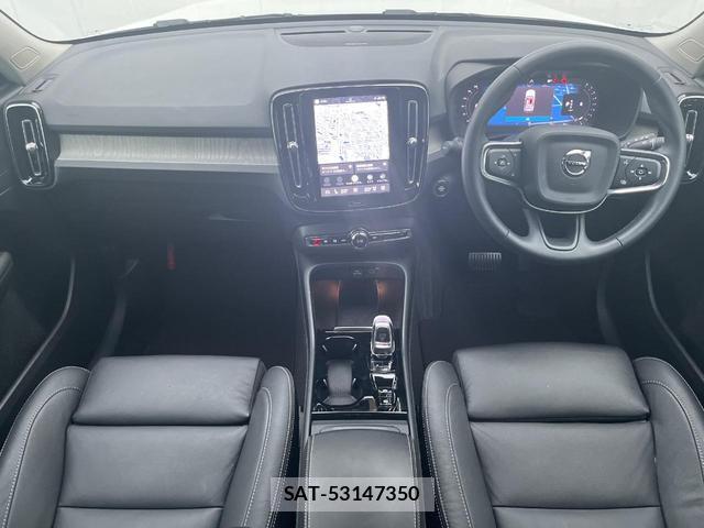 Volvo XC40 2023-09 8814480-1