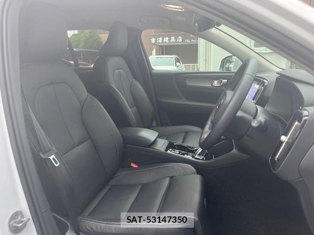 Volvo XC40 2023-09 8814480-11