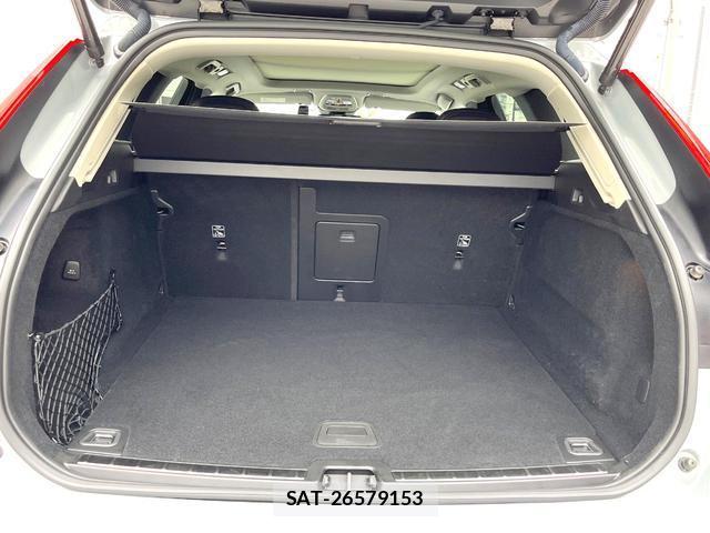 Volvo XC60 2024-08 8814356-13