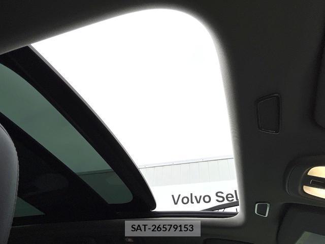 Volvo XC60 2024-08 8814356-4